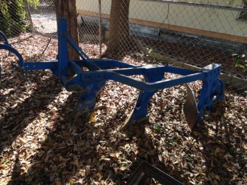 THREE BOTTOM PLOW WITH 3 point hitch.