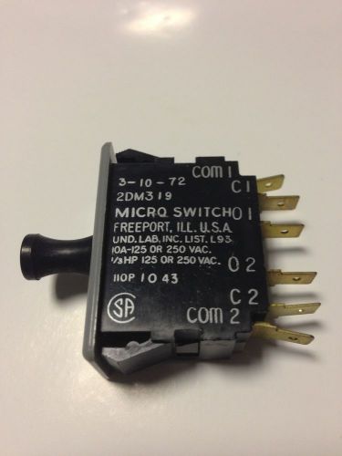 Switch micro 2dm319  3-10-72 new 2 pole 125 or 250 vac, 1/3 hp 125 or 250vac for sale