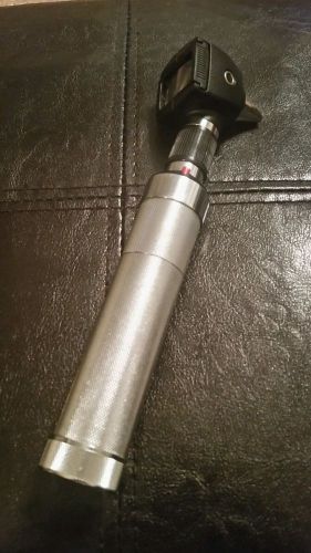 Welch allyn otoscope and head 71050