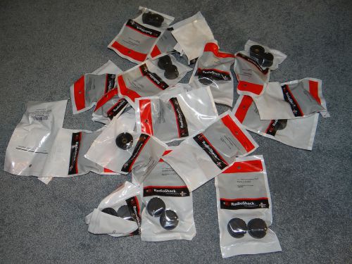 40 (20 packs of 2) radio shack 1 1/2&#034; Communications-Type Control Knobs 274-0402