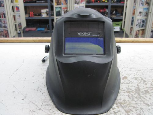 Lincoln Electric Welding Helmet with Viking 1740 Series Auto Darkening Lens