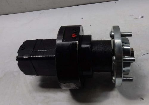 White HK Wheel Mount Hydraulic Motor 315400WB131AAAAA