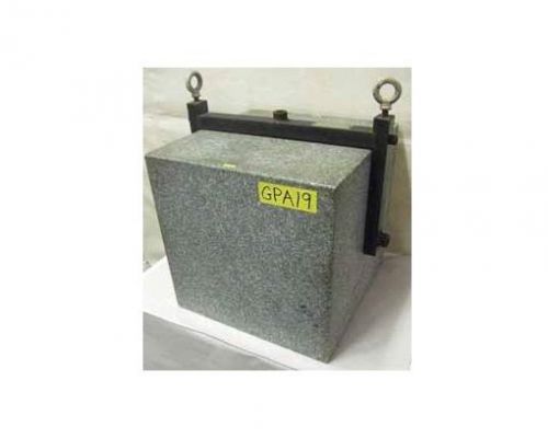 RAHN 20” x 20” x 20” Granite Angle Plate Salt &amp; Pepper