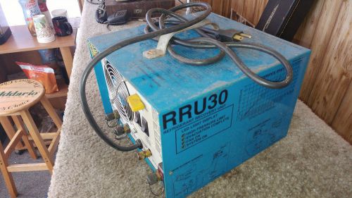 Used RRTI RRU30 REFRIGERANT RECOVERY UNIT M/N RRU30 110VAC Tested and Working