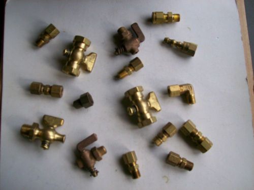 nice  Hit Miss  vintage 1/8 &amp; 1/4 Valve fitting lot