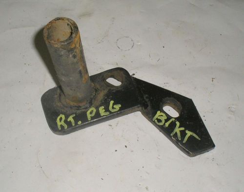 1996 Yamaha Banshee YZF 350 Right Foot Peg Bracket