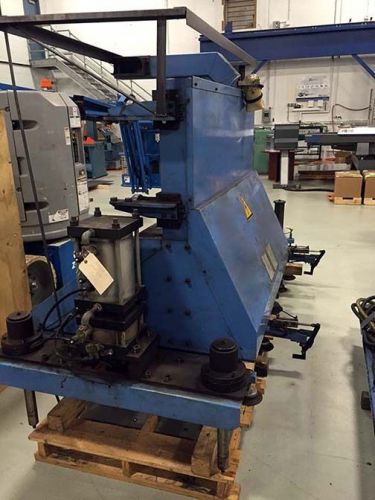 Mazak 5&#039; x 10&#039; laser load/unload system for sale