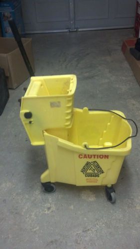 Mop bucket 35 QT