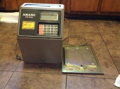 AMANO MJR 8000 ELECTRONIC TIME CLOCK W/KEY