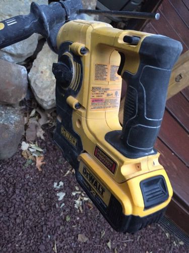 Dewalt 3 mode rotary hammer kit 20v Max DCH253M2