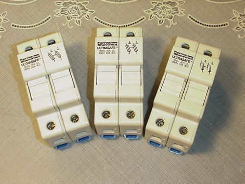 THREE (3) Ferraz Shawmut USM2 Fuse Block 30 Amp 800V