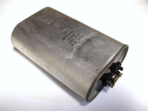 BRAND NEW GENERAL ELECTRIC CAPACITOR 330V 60HZ 35UF MODEL 72F379