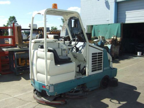 Tennant 8200 riding sweeper/scrubber 4 cylinder gas eng for sale