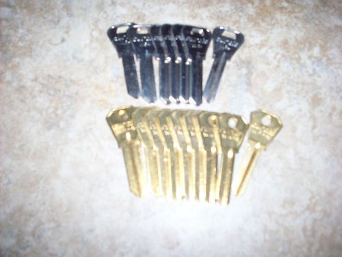 Lot Of 18 Curtis Brand WR4 Key Blanks