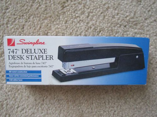 New in Box Swingline DELUXE Desk Stapler All Metal 747 Rubber Base Full Strip