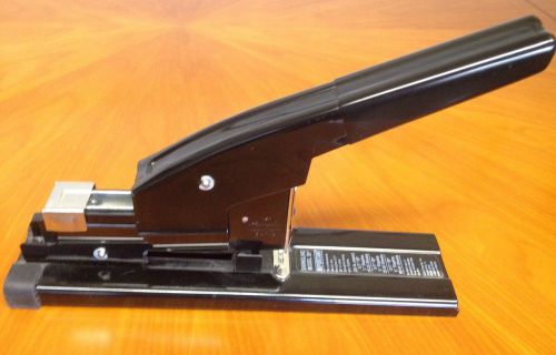 Swingline Model 39 Heavy Duty Stapler (includes box of staples)