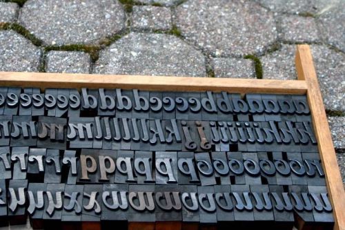 111pc old letterpress printers wood type complete italic lower case set for sale