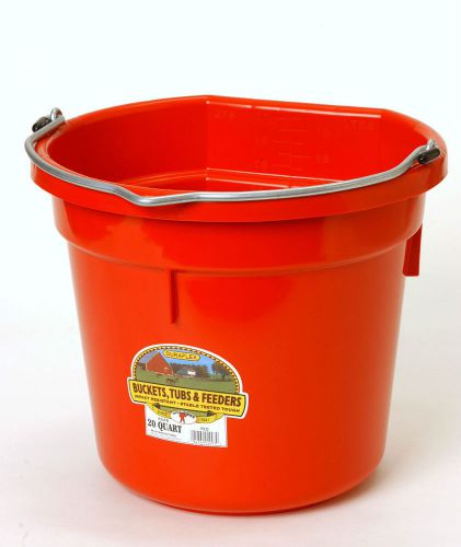 Red 5 gallon (20 qt) professional farm grade flat back bucket pail horse cattle for sale