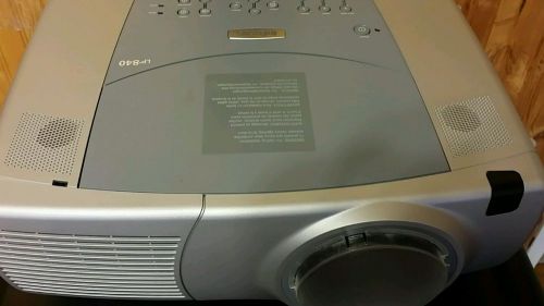 Infocus lp&#039;840 projector