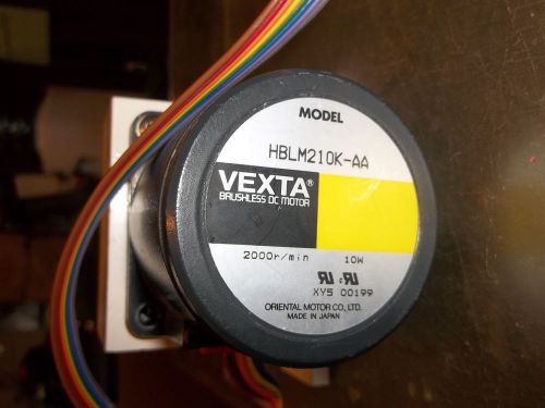 VEXTA HBLM210K-AA BRUSHLESS DC MOTOR 2000R/MIN 10W (B4)