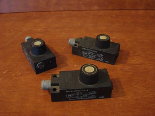 Baumer UNDK30P1712/S14 proximity sensor