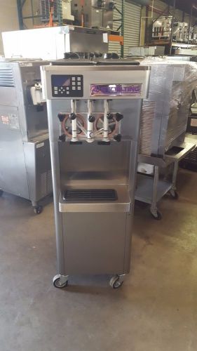 2014 Stoelting F231 Soft Serve Frozen Yogurt Ice Cream Machine 3ph Air