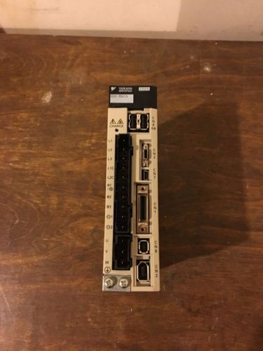 Yaskawa SGDV-1R6A11A Servo Pack Drive IP10