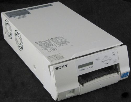 Sony UPD25MD/S Digital Color Printer for Parts Repair Powers On