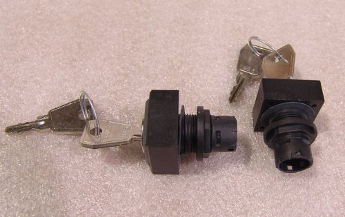 Fuji keyed pushbutton operator heads (3) unused