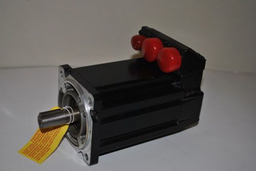 MPL-B310P-MJ24AA   Allen-Bradley Servo Motor