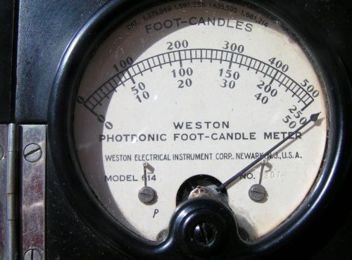 WORKING--LIGHT METER ANTIQUE BAKELITE WESTON MODEL 614 FOOT-CANDLE METER