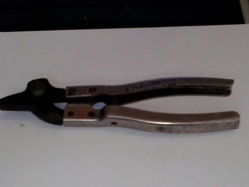 A.J. Gerrard &amp; Co. Strap Cutter