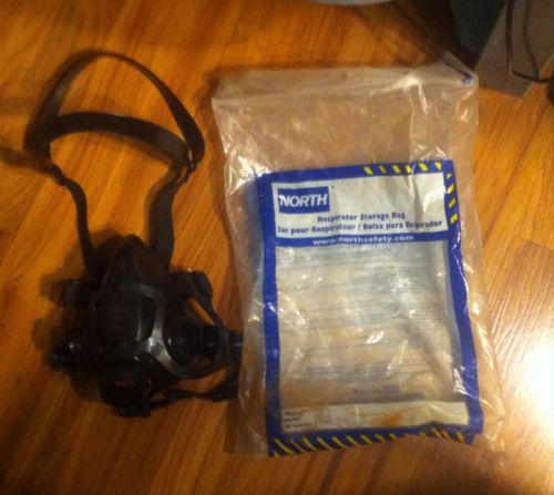 North 7700-30M 7700 Series Half-Face Respirator Medium+ 6 Cartridges,NEW