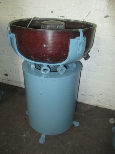 Bel-Air Vibratory Finishing Machine, Model FM 2000 - 1/2 Cubit Ft Capacity!