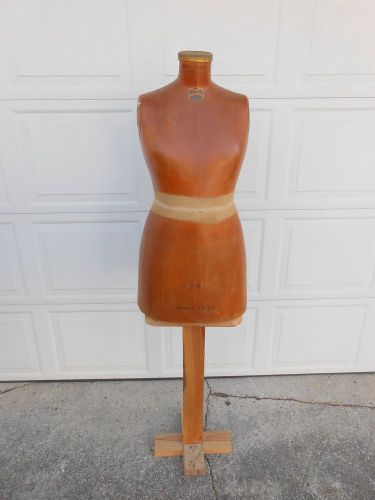 ANTIQUE VINTAGE DRESS FORM J R BAUMANS NY MODEL 1940 38 MANNEQUIN