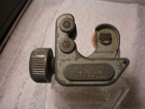 Rigid 1/4-1 1/8&#034; Pipe Cutter MODEL 101