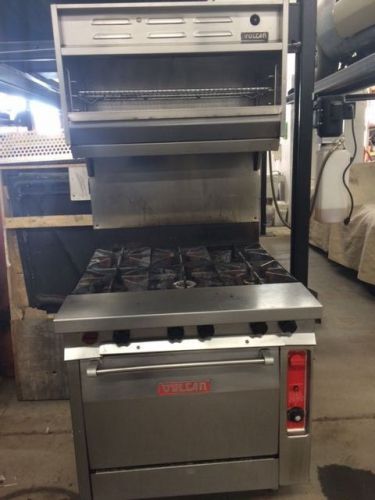 VULCAN HEAVY DUTY 6 BURNER NAT GAS RANGE, BROILER