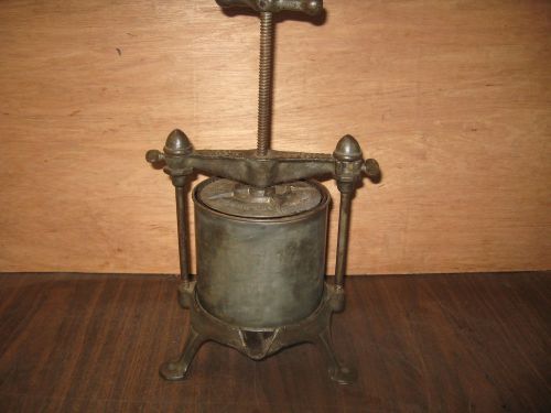 GRISWOLD CLASSIC 2QT FRUIT WINE CIDER PRESS SAUSAGE STUFFER LARD