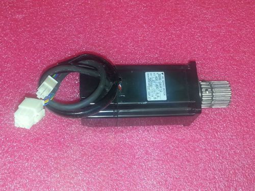 Yaskawa AC Servo Motor SGME-04AF12  400W  V200  A 2.6