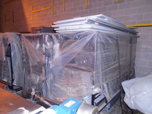 LIEBERT DE LUXE SYSTEM VE240GHAAEI ENVIRONMENTAL CLIMATE CONTROL GLYCOL COOLED