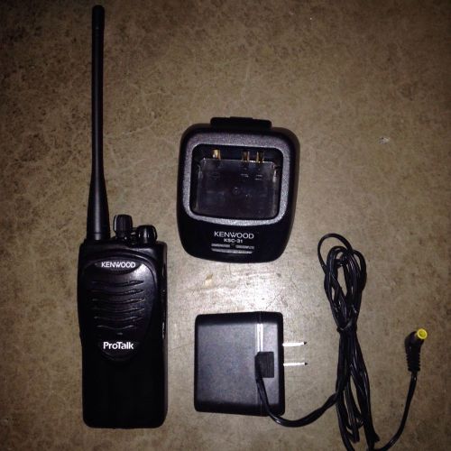 Kenwood Protalk TK3200 2 Channel UHF 2-way Radio Walkie Talkie