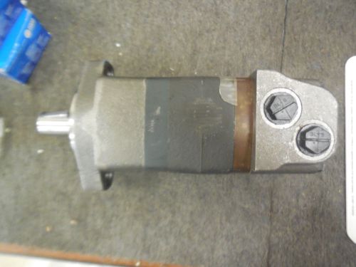 NEW EATON CHAR-LYNN HYDRAULIC MOTOR # 104-1007-006