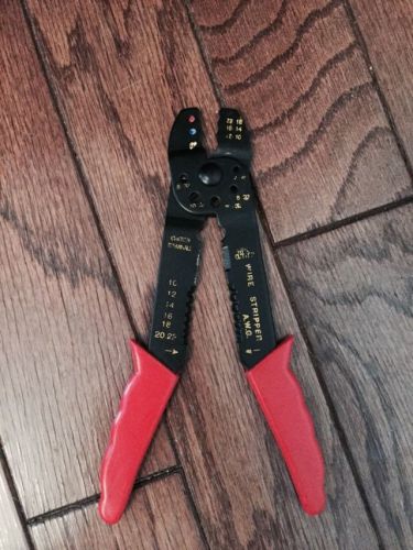 Wire Stripper/Cutter/Crimper/Bolt Cutter, (AWG 10 to 22), 8 3/4&#034;