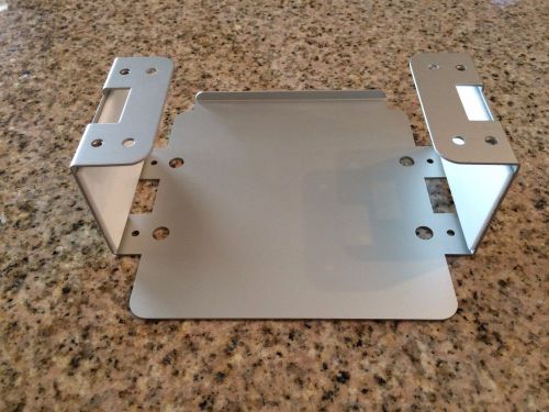 FREE SHIPPING CinnaRack CinnaMount Mac Mini Mount for 2009 or earlier models