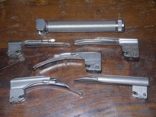 Medical WELCH ALLYN 60400 Handle &amp; 5 blades  1, 2, Mil 1, Flagg 1, Mac 2