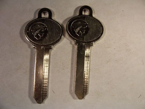 2  KEYS  VINTAGE FORD MERCURY  LINCOLN 1968 TO 1975   UNCUT KEYS   LOCKSMITH