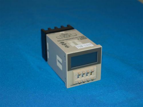 Omron H3CA-8 H3CA8 Timer w/ Socket