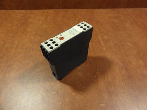 Siemens 7PU4020-2BN20 time relay