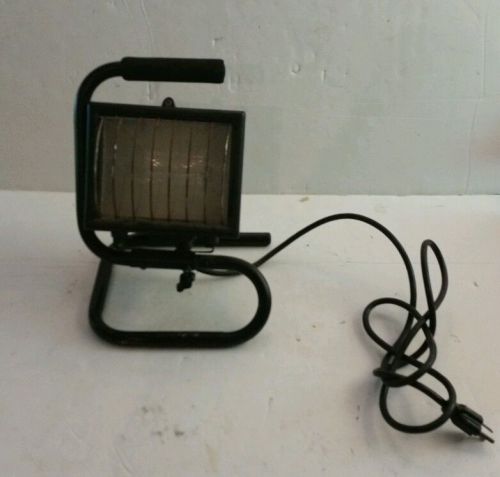 THE DESIGNERS EDGE 500  WATT QUARTZ HALOGEN PORTABLE WORK LIGHT  LAMP