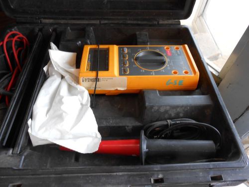 FLUKE 27 MULTIMETER WITH LEADS, 85 RF PROBE, 80K-6 HI VOLT PROBE AND CASE --- #6